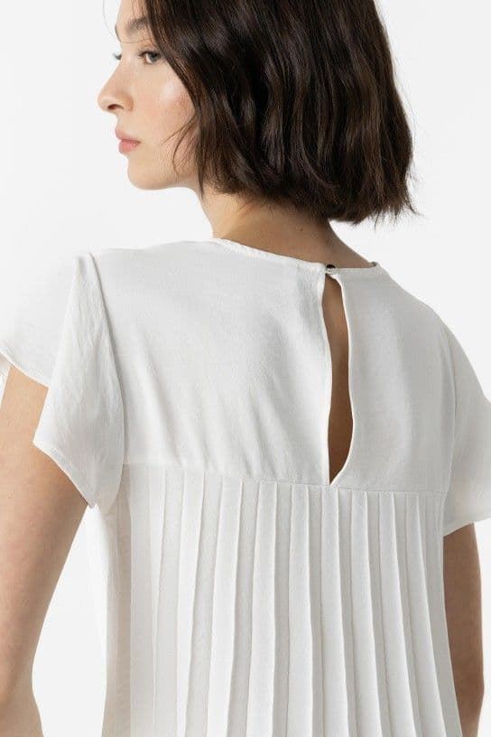 Blusa blanca espalda plisada, Kara - Imagen 4