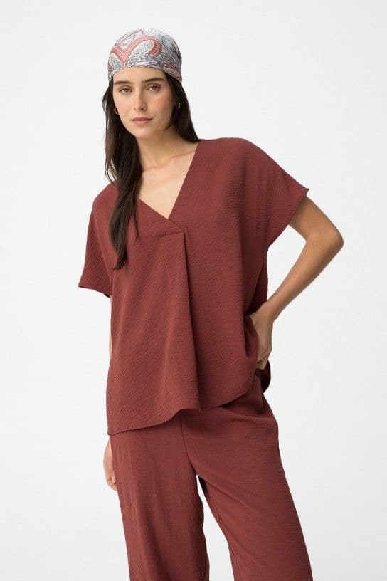 Blusa escote pico granate, Maxine - Imagen 2