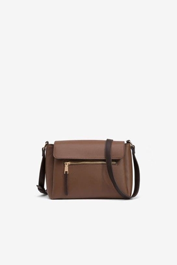 Bolso bandolera combinado con solapa - Imagen 1