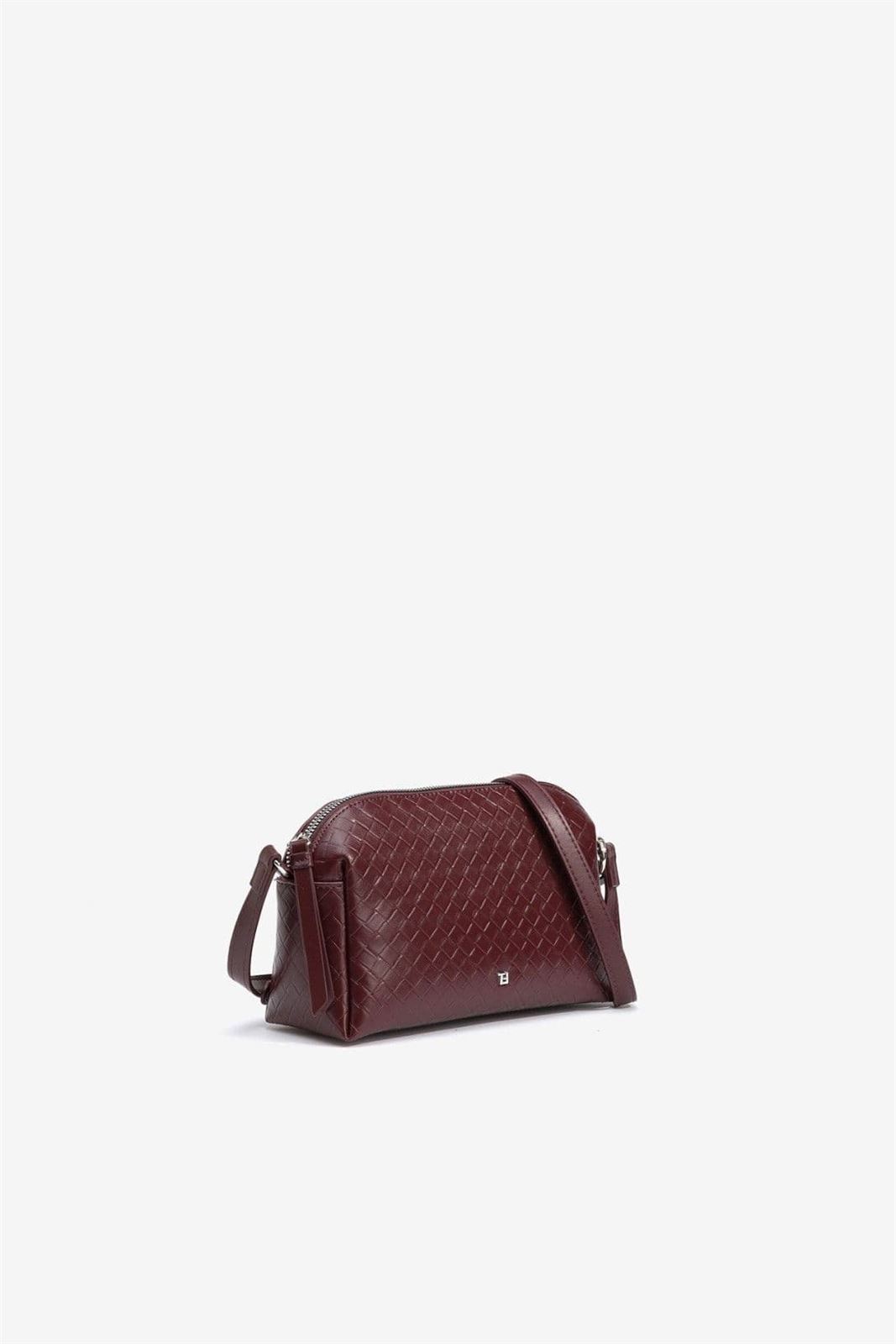 Bolso bandolera efecto piel tejida granate, Amaya - Imagen 3