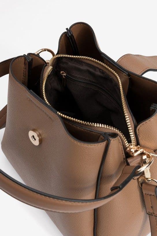 Bolso bucket camel - Imagen 4