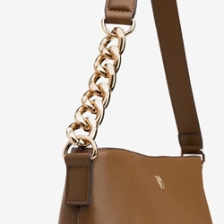 Bolso marrón con cadena - Imagen 2