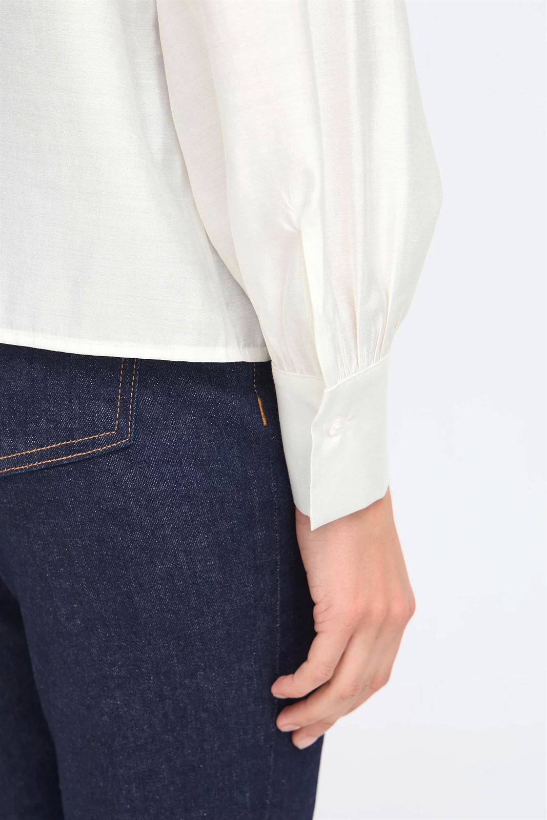Camisa blanca Karlani - Imagen 7