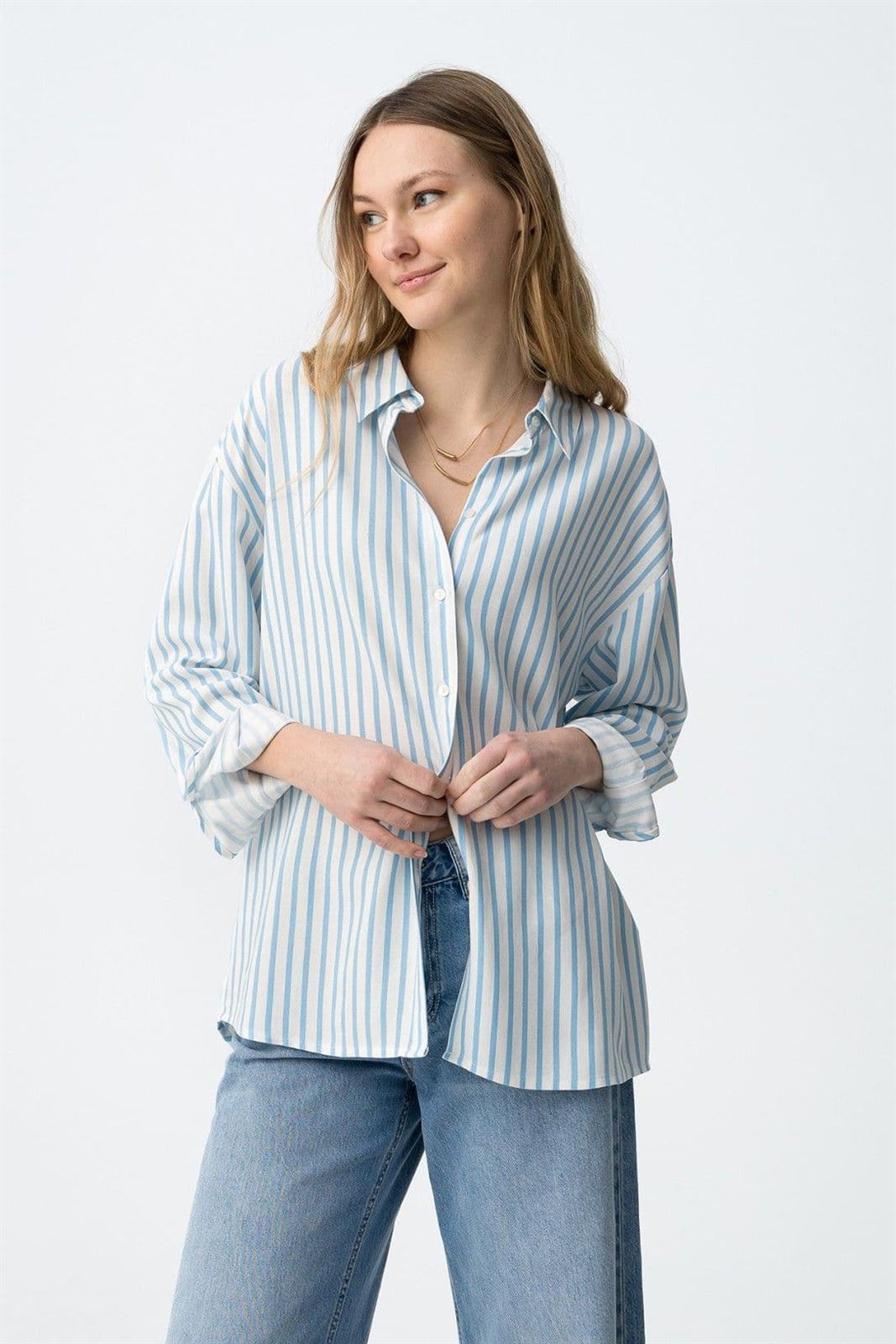 Camisa de lino y rayas, Ella - Imagen 2