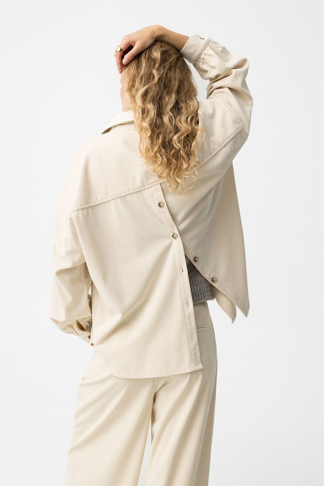Camisa oversize beige, Cardado - Imagen 1