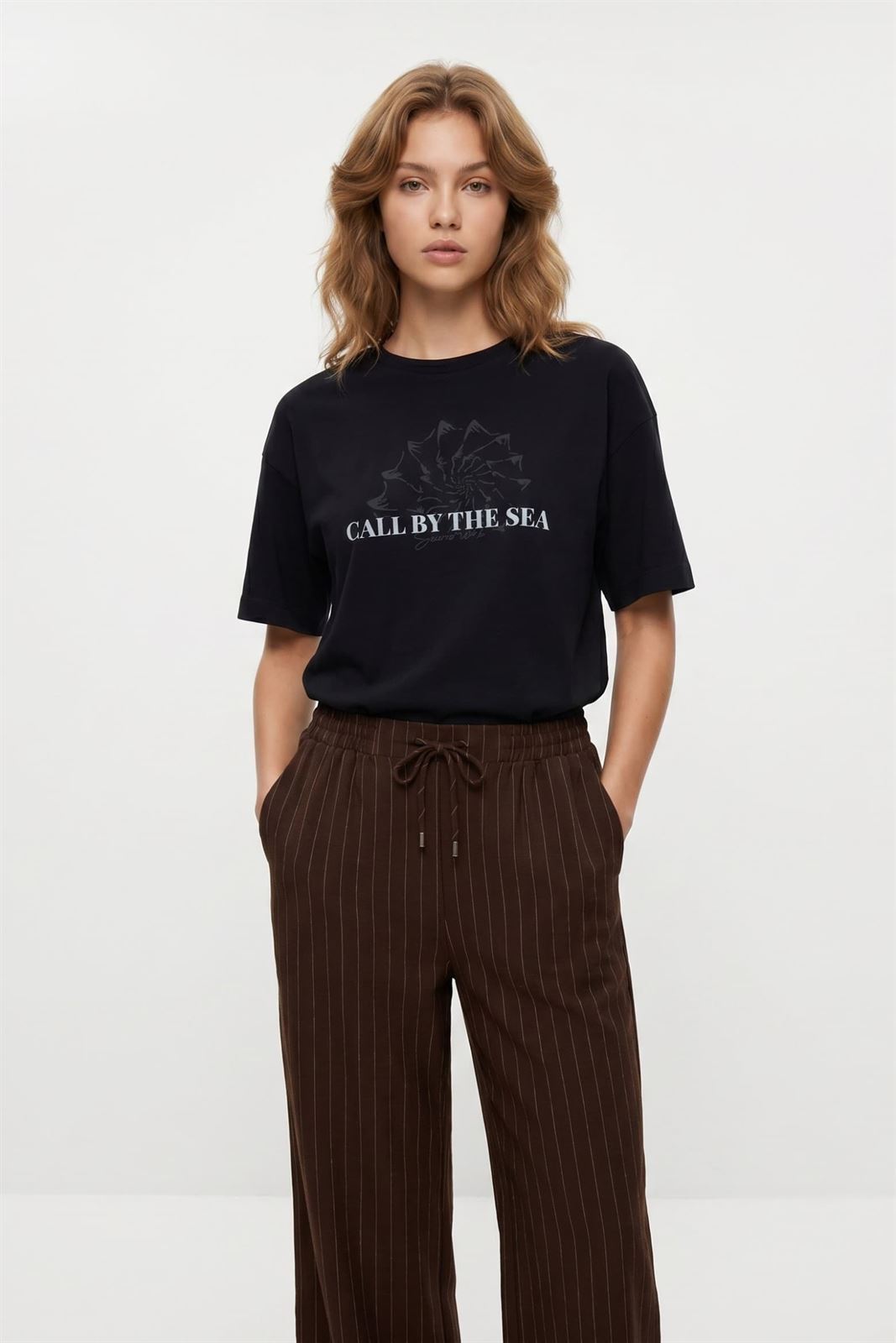 Camiseta azul marina caracola, Rosalia - Imagen 1