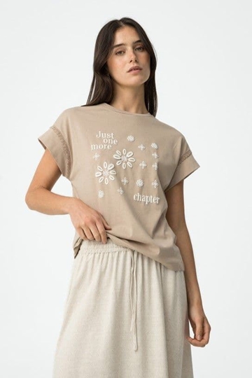 Camiseta Beige bordados, Beppina - Imagen 2