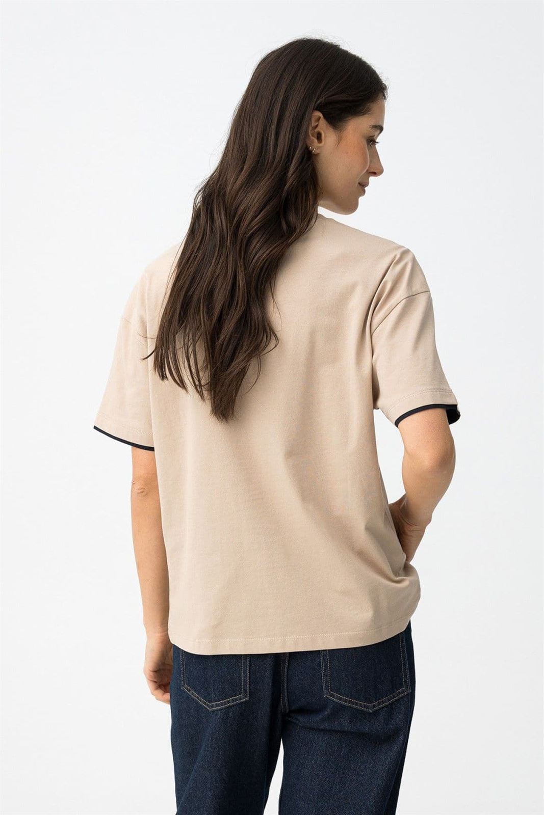 Camiseta beige "simplicity", Milos - Imagen 4