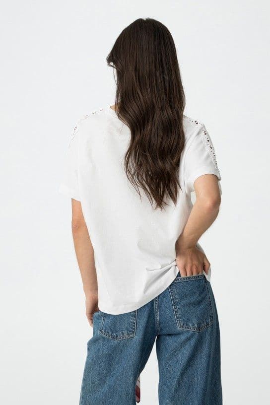 Camiseta bordados granate, Enrica - Imagen 4