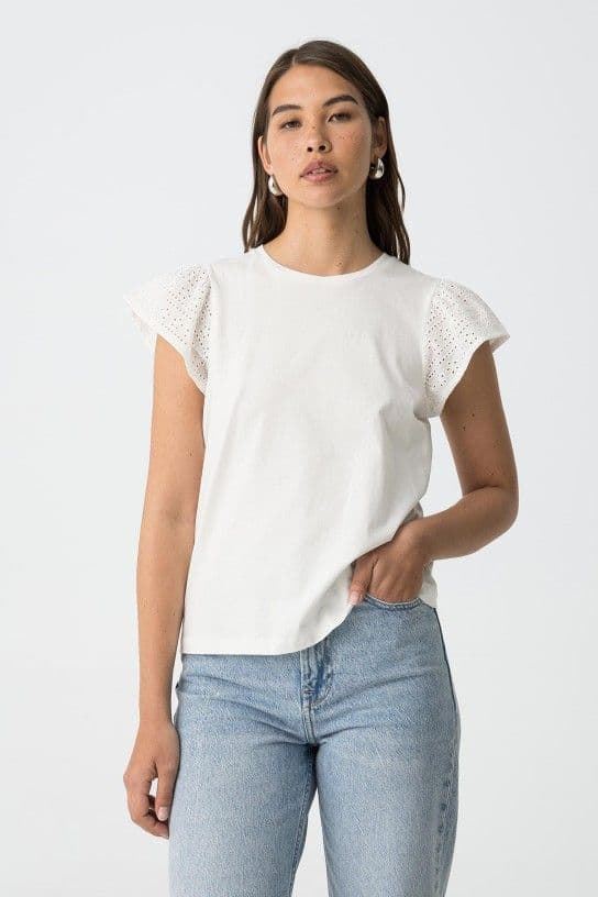 Camiseta de algodón blanca con detalles de volantes, Graciosa - Imagen 3