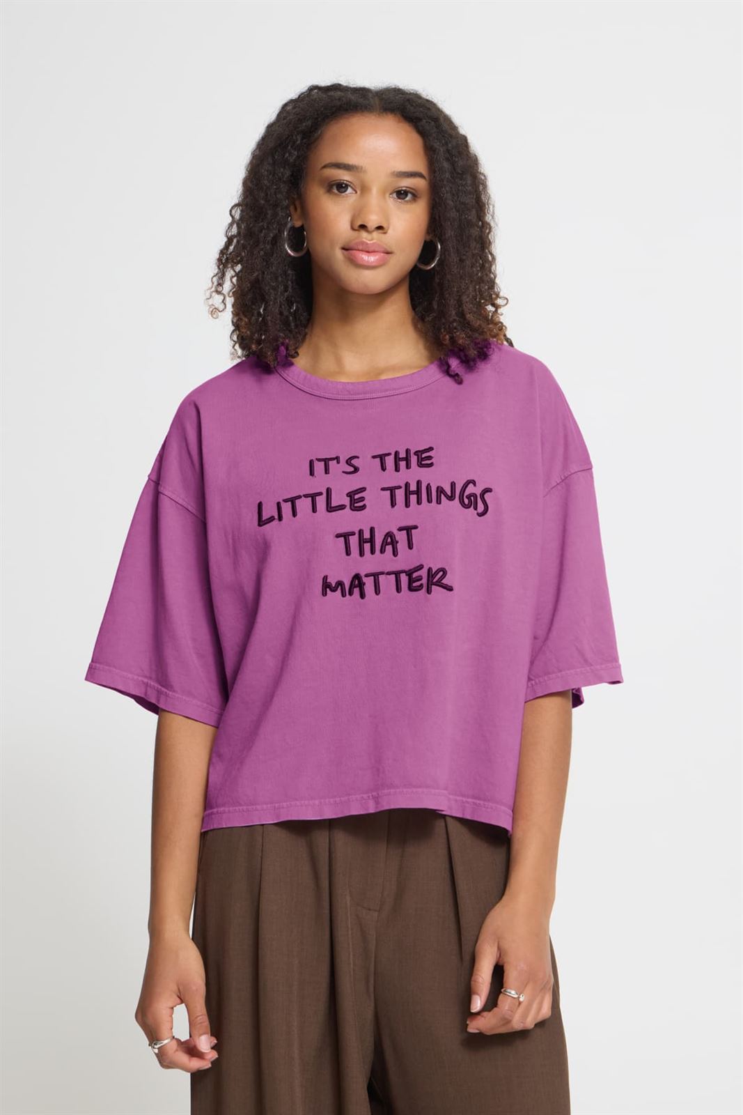 Camiseta oversize con mensaje bordado Ichi, Nica - malva - Imagen 1