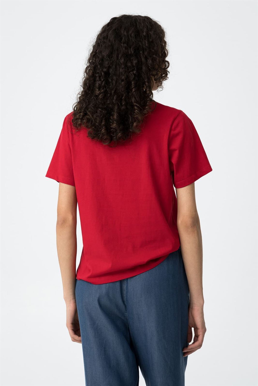 Camiseta roja apliques, Flora - Imagen 4