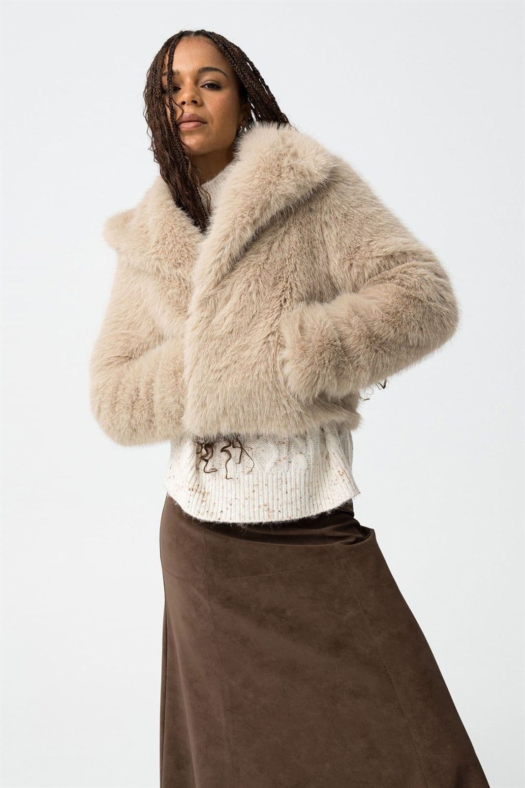 Chaqueta Corta Pelo beige, Thretha - Imagen 3