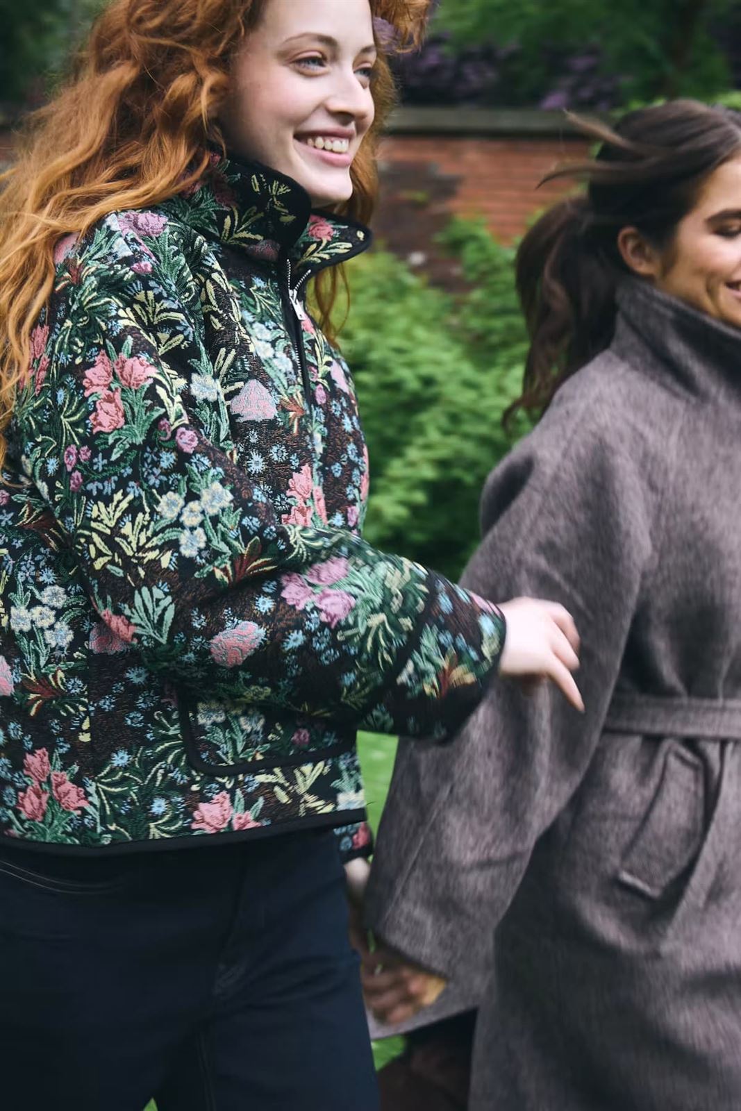 Chaqueta Hulina acolchada de flores estilo tapiz Ichi - negro multicolor - Imagen 9