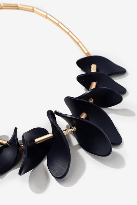 Collar pétalos azules - Imagen 2