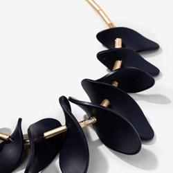 Collar pétalos azules - Imagen 2