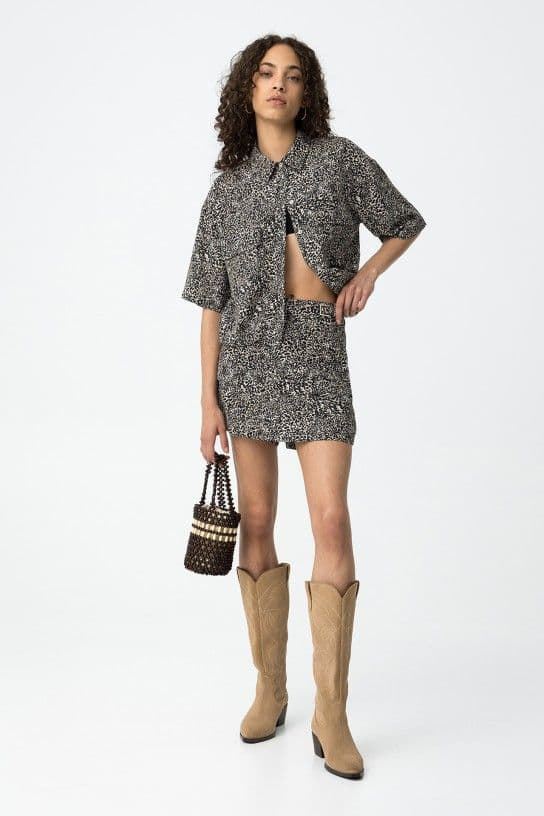 Falda short animal print, Lichia - Imagen 3