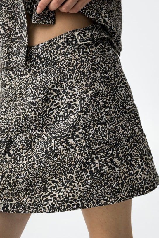 Falda short animal print, Lichia - Imagen 7