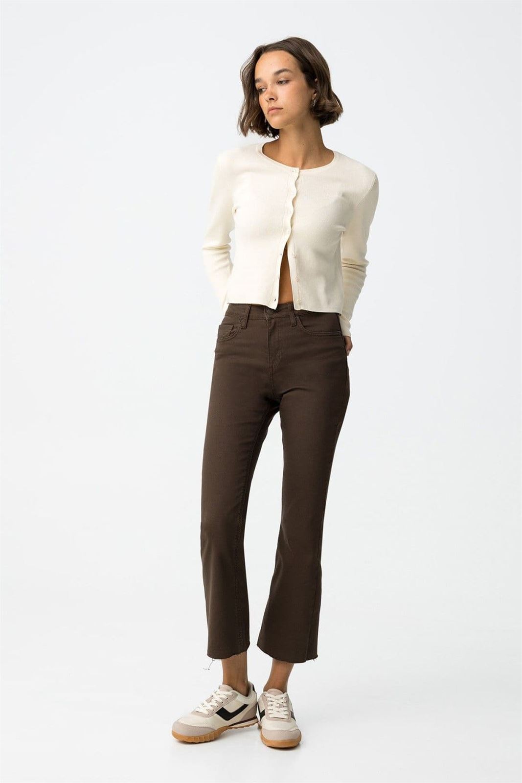 Jeans marrones cropped flare, Megan - Imagen 4