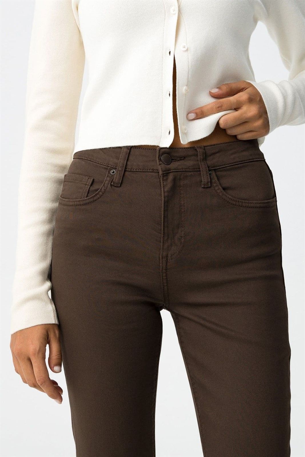 Jeans marrones cropped flare, Megan - Imagen 6