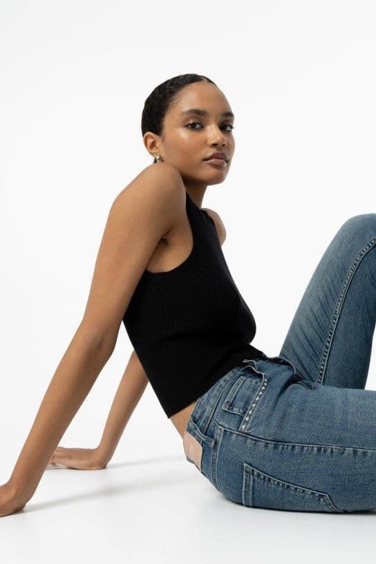 Jeans Megan_78 Cropped Flare com Tachas - Imagen 5