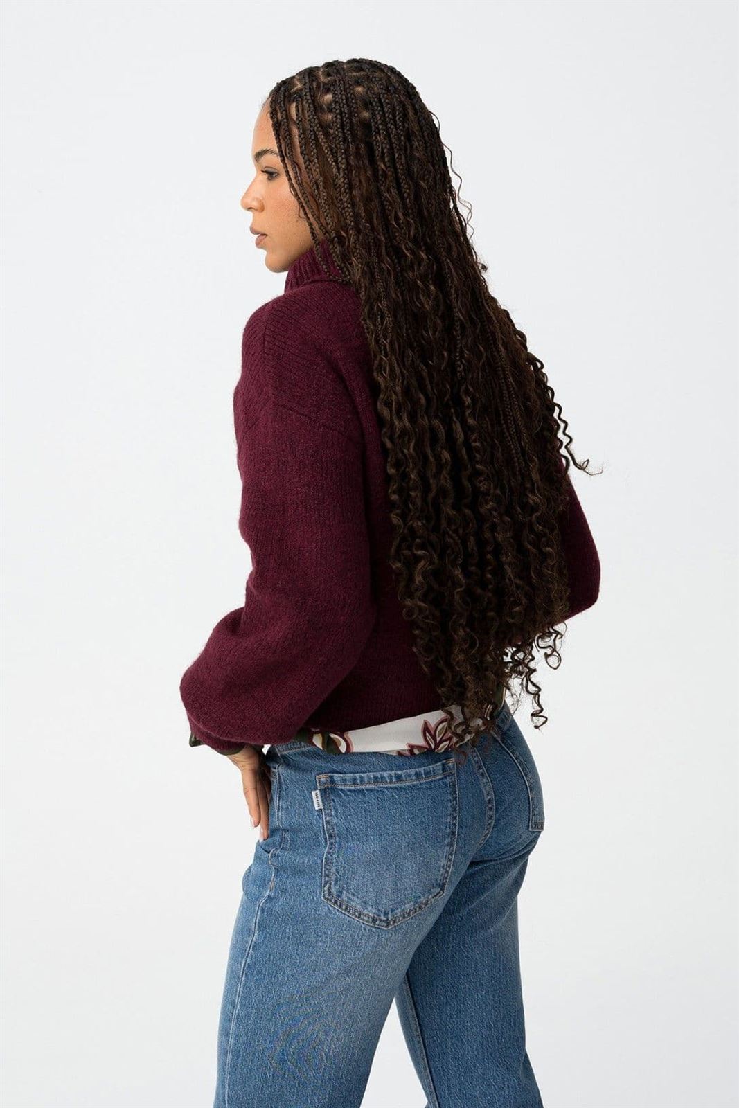 Jersey de punto burdeos cuello subido, Kinitty - Imagen 4