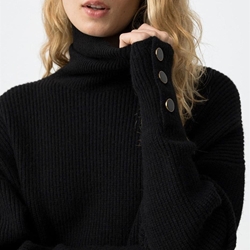 Jersey de punto negro, Lemuria - Imagen 2