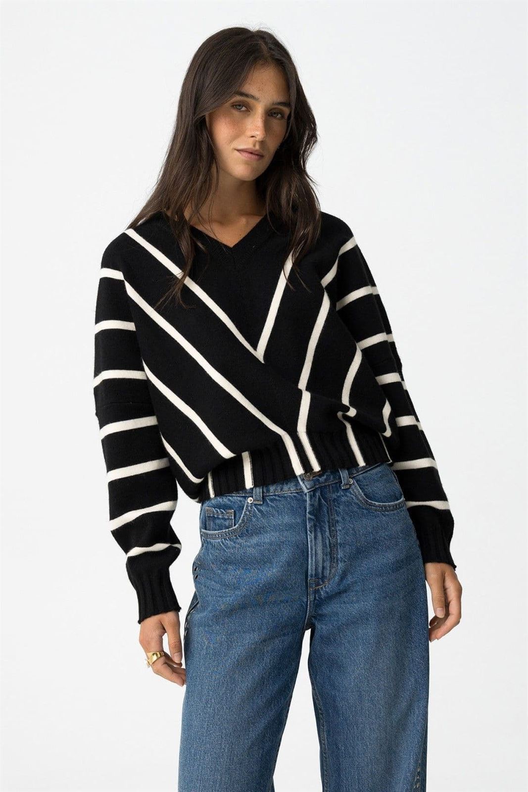 Jersey Oversized con Escote en V, Espeio - Imagen 3