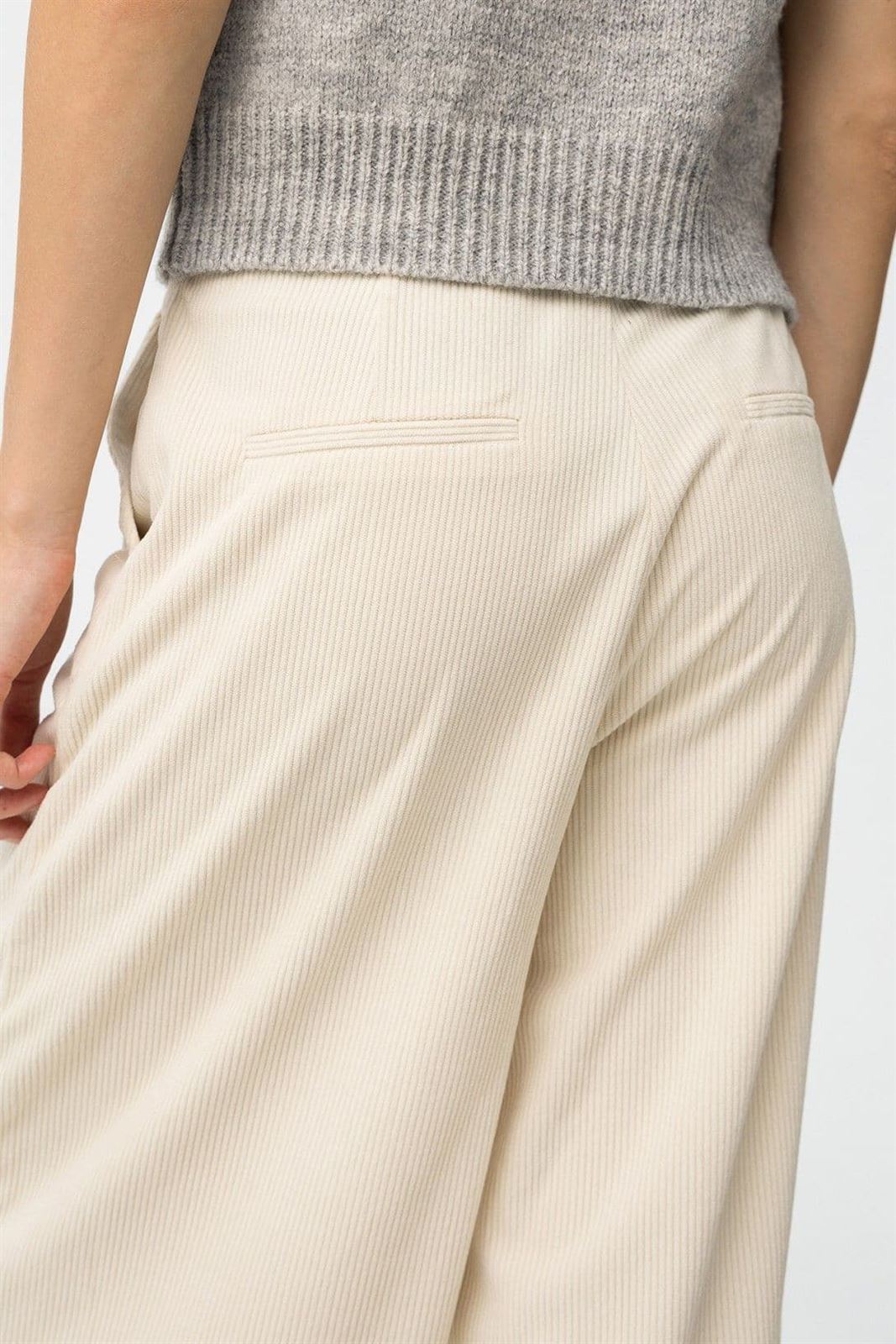 Pantalón ancho claro, Cardado - Imagen 6