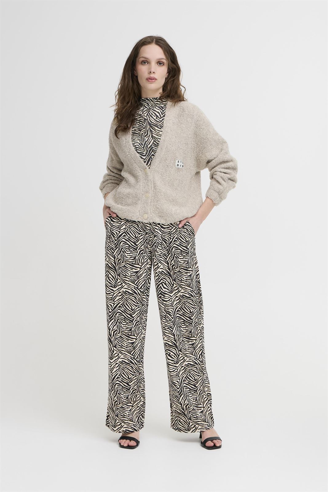 Pantalón animal print Kate - Imagen 8