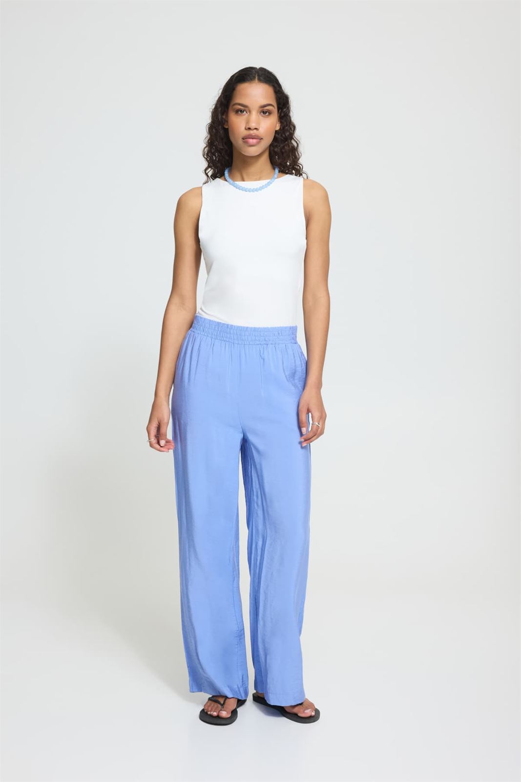 Pantalón azul, Ih Aniva - Imagen 1