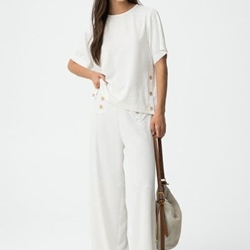 Pantalón fluido blanco de pierna ancha con aplicación de botones, Aethos - Imagen 1