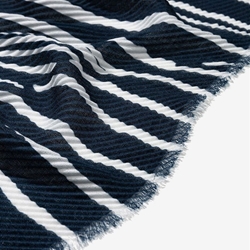 Pañuelo estampado azules y camel - Imagen 2