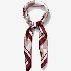 Pañuelo floral color vino - Imagen 1