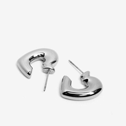 Pendiente aro corazón plateado - Imagen 2