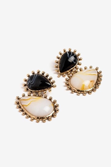 Pendiente largo negro y beige mármol - Imagen 2