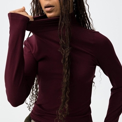 Polo cuello subido burdeos, Murcia - Imagen 1