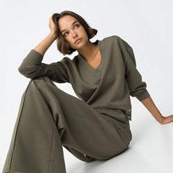 Sudadera verde con Botones Metálicos, Kenzina - Imagen 1