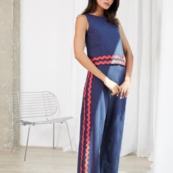 Top azul detalles rojos, Love - Imagen 1