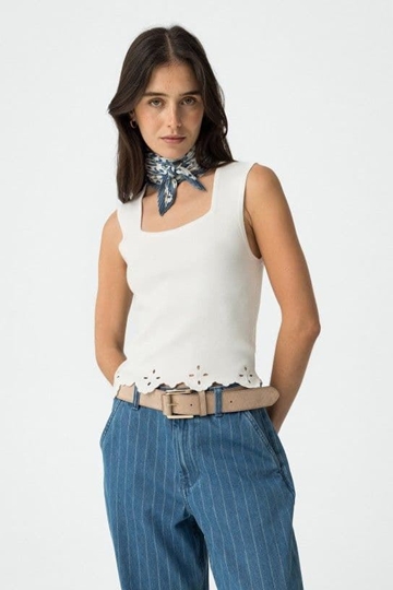 Top blanco bordado, Vanilla - Imagen 2