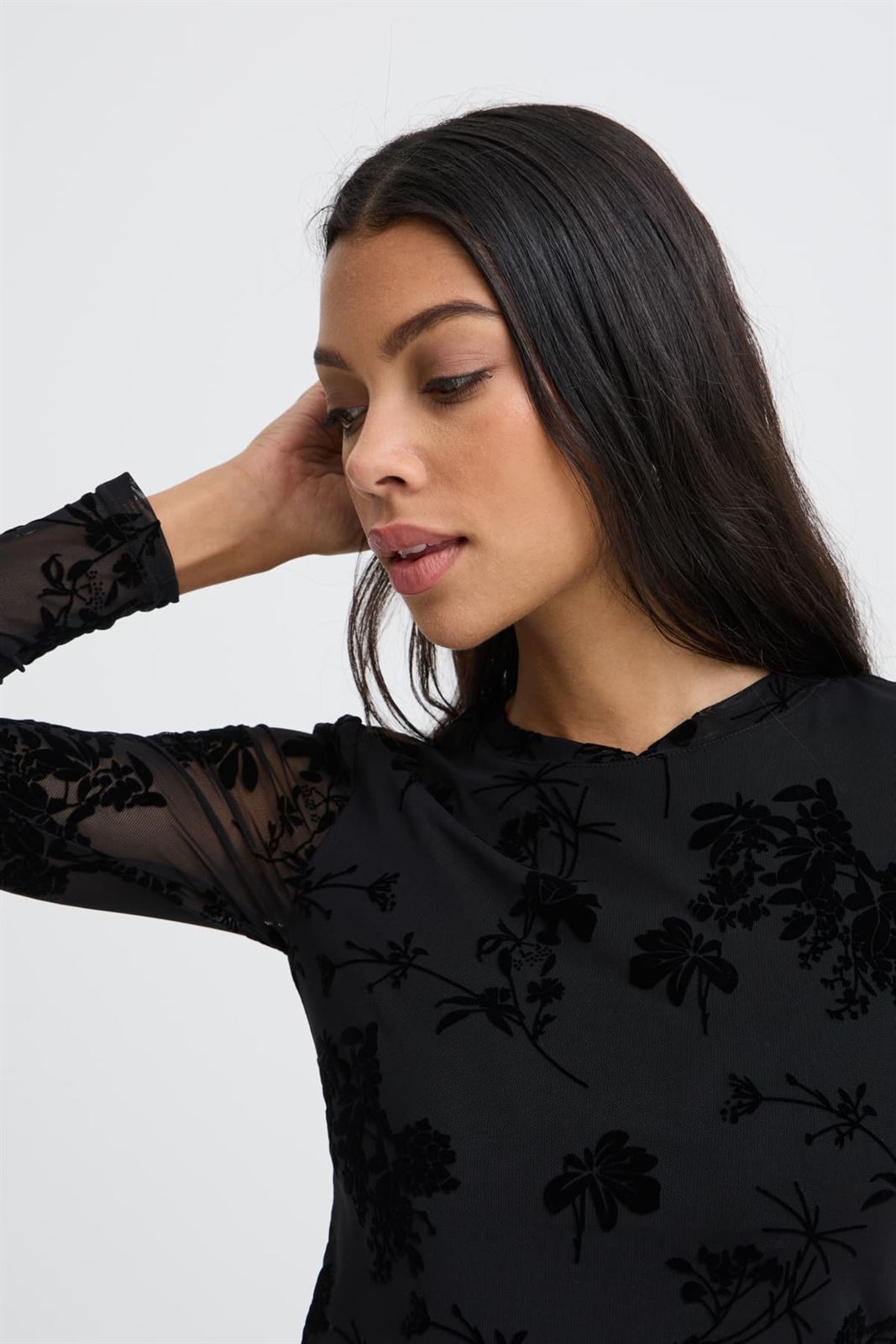 Top floral B.young, Rimesha - negro - Imagen 4