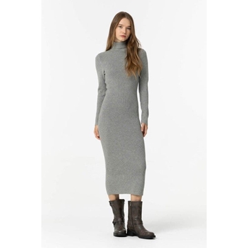 Vestido de punto midi gris cuello alto, Chloe - Imagen 1