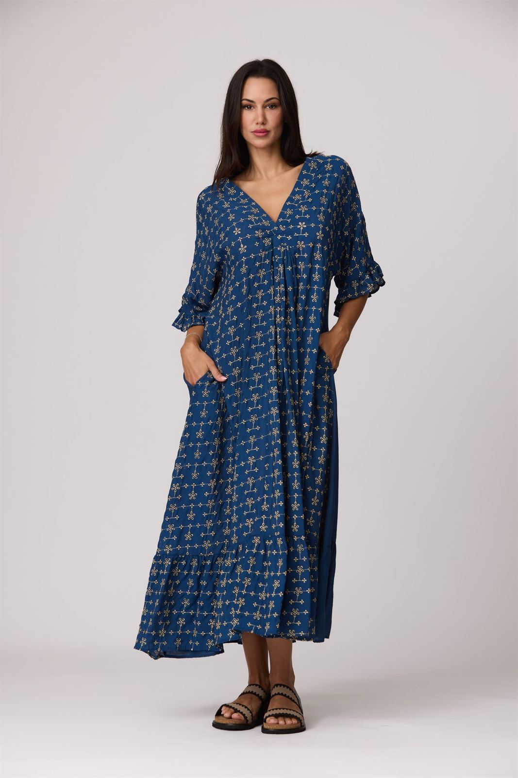 Vestido largo azul bordado y brocado, Paula - Imagen 1