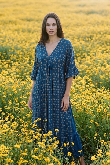 Vestido largo azul bordado y brocado, Paula - Imagen 2