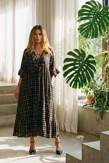 Vestido largo negro bordado y brocado, Paula - Imagen 2
