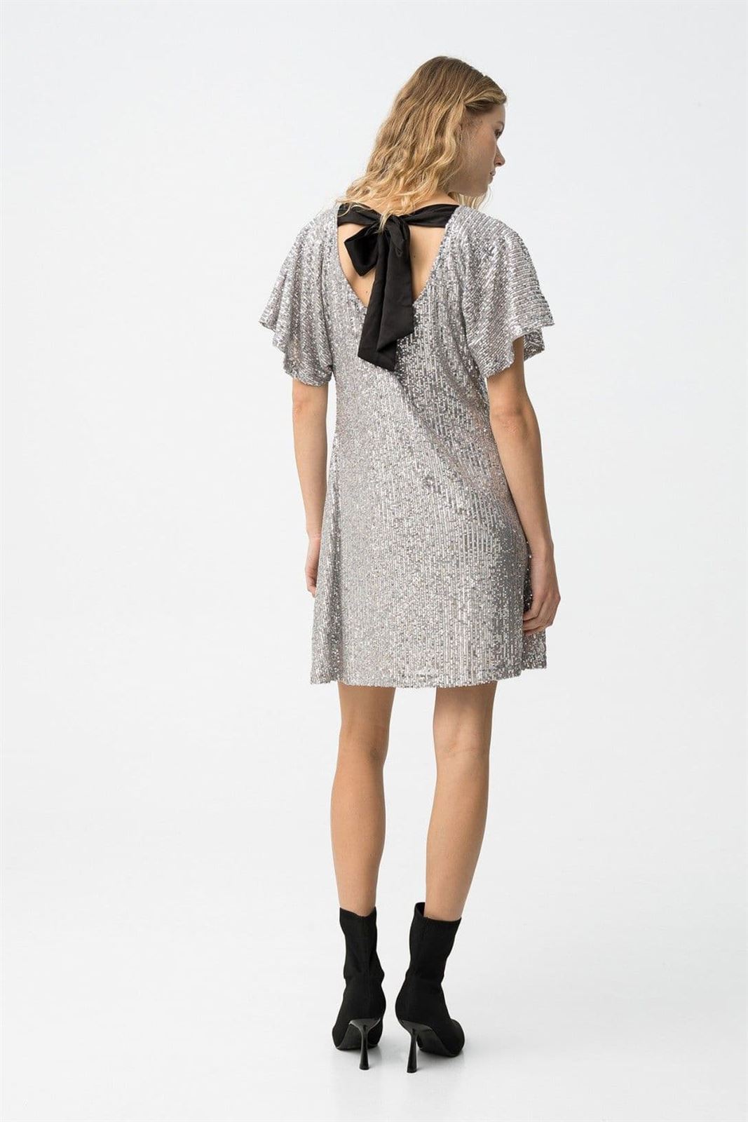 Vestido lentejuela plateada - Imagen 4