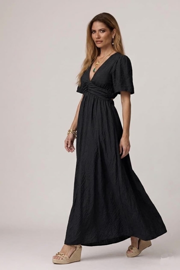 Vestido negro, Salina - Imagen 1